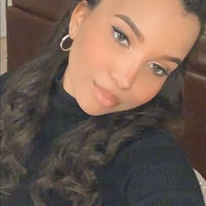 Meet your Posher, Marissa